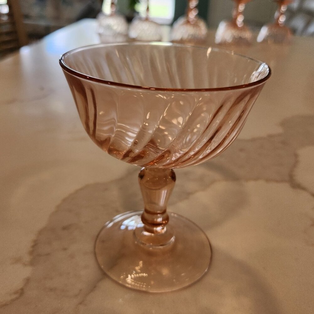 8 Vintage Arcoroc France Rosaline Pink Swirl Champagne Glasses 4" X 4 1/2"